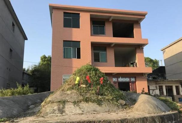 屋后有坟墓风水怎样影响运势? 屋后有坟墓风水怎样影响运势?